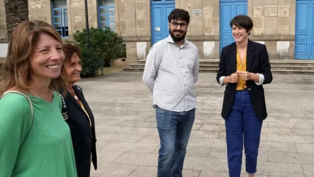 Visita de Ana Pont&oacute;n ao IES Virxe do Mar.