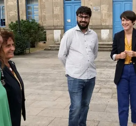 Visita de Ana Pont&oacute;n ao IES Virxe do Mar.