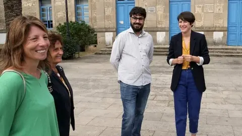 Visita de Ana Pont&oacute;n ao IES Virxe do Mar.
